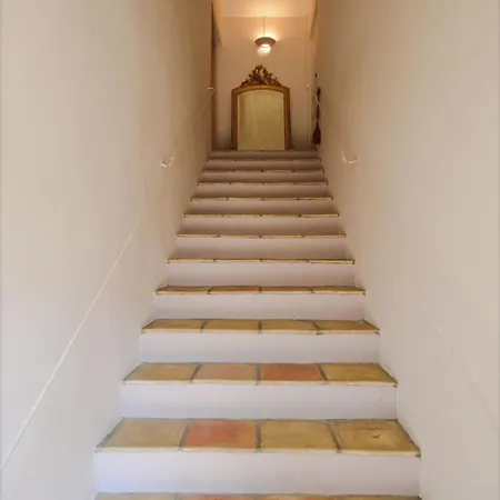 Holiday home Maison De Charme Avec Piscine Chauffee Pres De Uzes *