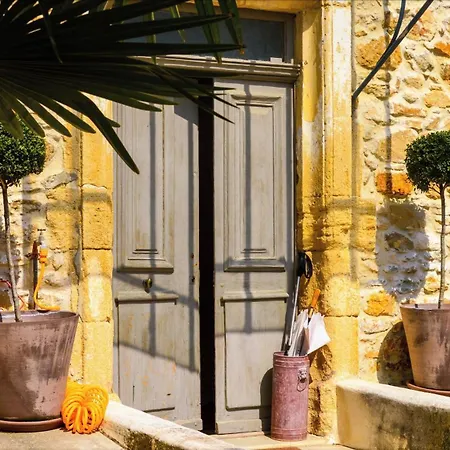 Holiday home Maison De Charme Avec Piscine Chauffee Pres De Uzes Saint-Pons-la-Calm